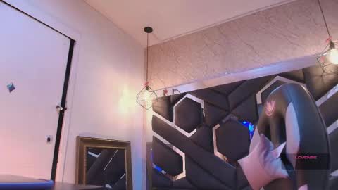 Snapshot of cataleya_sambrano chatting on 12/04/25, 11:19 Cataleya online show from 12/04/25, 11:19