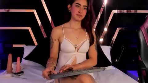 Cataleya online show from 11/21/25, 12:48