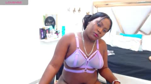 Snapshot of catalillina_love1 chatting on 01/28/25, 01:16 Cata online show from 01/28/25, 01:16