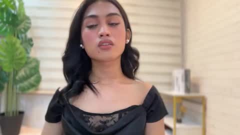 catalina2605 online show from 10/06/25, 04:48