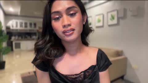 catalina2605 online show from 10/09/25, 07:56