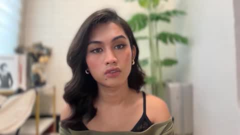 Snapshot of catalina2605 chatting on 11/08/25, 04:01 catalina2605 online show from 11/08/25, 04:01