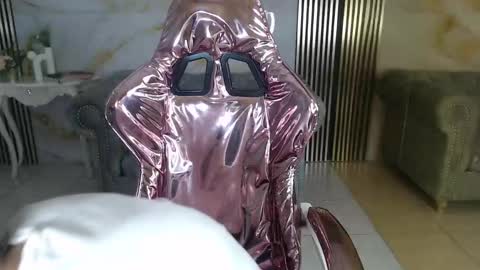 Catalina  online show from 09/20/25, 01:12