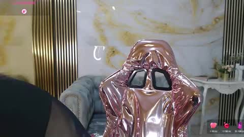 Catalina  online show from 11/24/25, 01:22