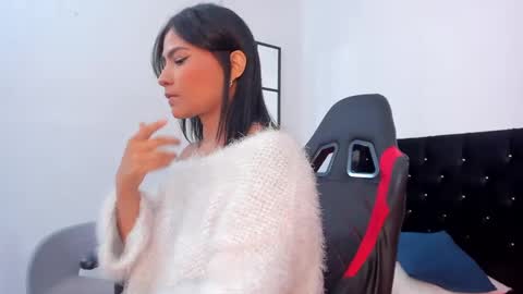 Cata y Roger online show from 12/06/24, 04:06