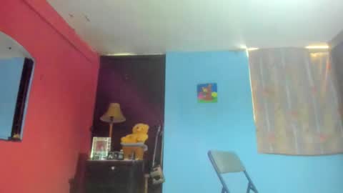 Snapshot of catalina_candela chatting on 09/21/25, 06:42 Catalina online show from 09/21/25, 06:42