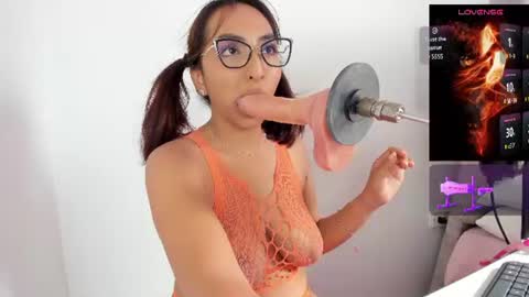 Cata  Monday- Saturday   On line at 0100pm-0700pm online show from 07/10/26, 08:22