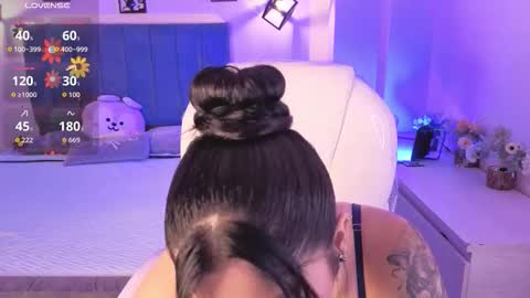 Snapshot of catalina_naughtyy chatting on 10/26/25, 12:49 Catalina online show from 10/26/25, 12:49