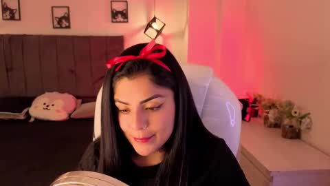 Snapshot of catalina_naughtyy chatting on 11/03/25, 03:19 Catalina online show from 11/03/25, 03:19