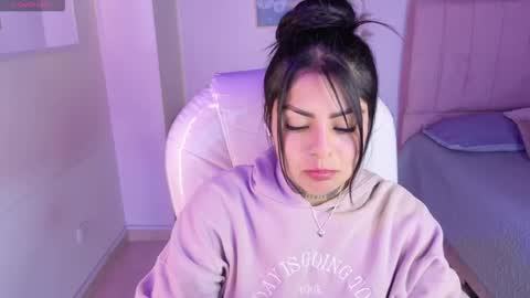 Snapshot of catalina_naughtyy chatting on 11/23/25, 09:58 Catalina online show from 11/23/25, 09:58