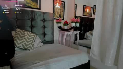 catalina_wheels online show from 10/19/25, 04:35