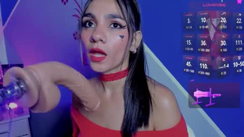 Snapshot of catalina_whore1 chatting on 10/24/25, 11:23 catalina_whore1 online show from 10/24/25, 11:23