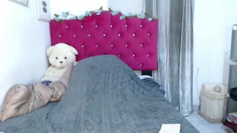 Mariacatalinakane online show from 05/29/26, 11:47