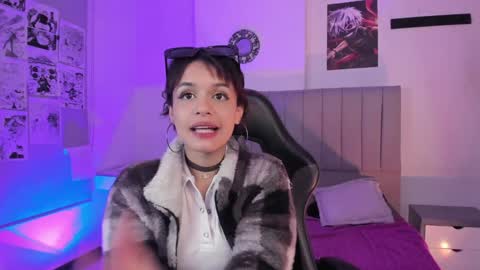 Cat  online show from 01/11/25, 02:09