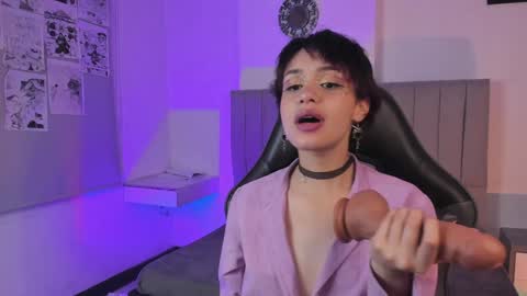 Cat  online show from 01/22/25, 12:27