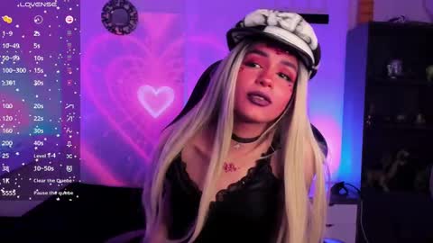 Cat  online show from 02/14/25, 08:37