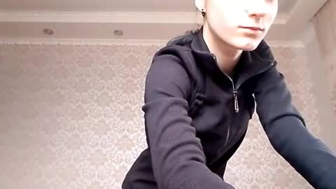 Snapshot of caterinamerriwether chatting on 12/17/25, 10:21 Alice online show from 12/17/25, 10:21