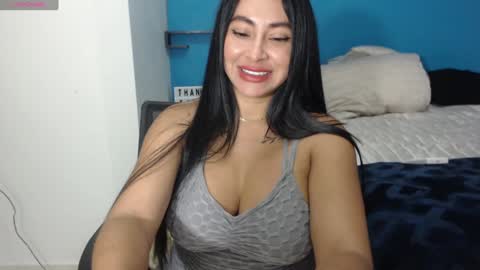 katerine online show from 01/07/25, 04:08