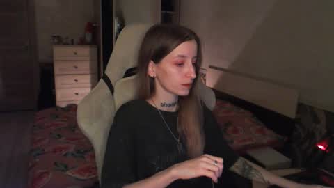 Snapshot of cath_dysphoria_ chatting on 10/20/25, 07:58 CATH online show from 10/20/25, 07:58