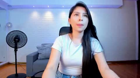 Catalina Santana online show from 09/26/25, 07:29
