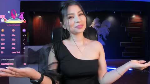 Catalina Santana online show from 10/14/25, 06:09