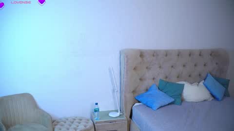 Katrin online show from 09/29/25, 04:01