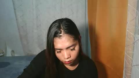 Snapshot of catherine_365 chatting on 09/24/25, 07:23 catherine_365 online show from 09/24/25, 07:23