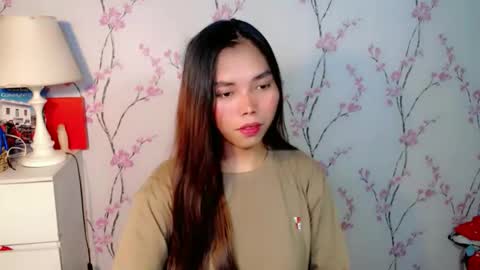 Snapshot of catherine_365 chatting on 10/02/25, 05:14 catherine_365 online show from 10/02/25, 05:14