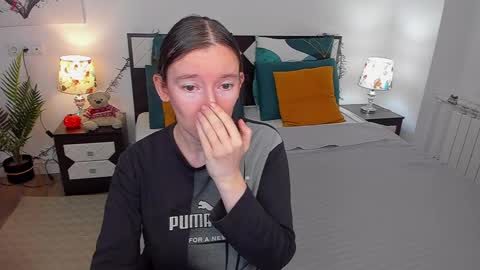 Catrin online show from 12/10/24, 02:05