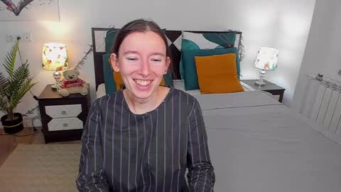 Catrin online show from 12/22/24, 09:55