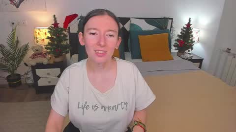 Catrin online show from 01/06/25, 08:46