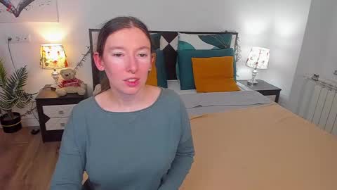 Catrin online show from 02/08/25, 03:08