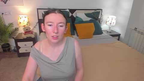 Catrin online show from 09/09/25, 01:38