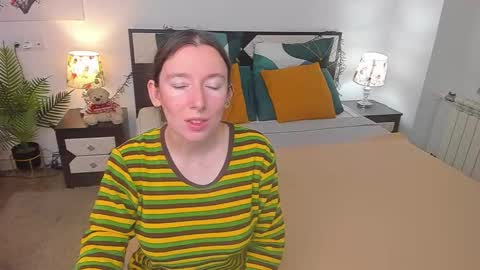 Catrin online show from 09/19/25, 07:21