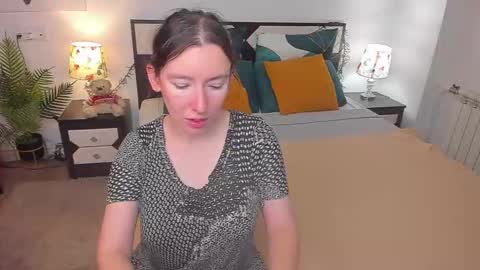 Catrin online show from 09/20/25, 05:08