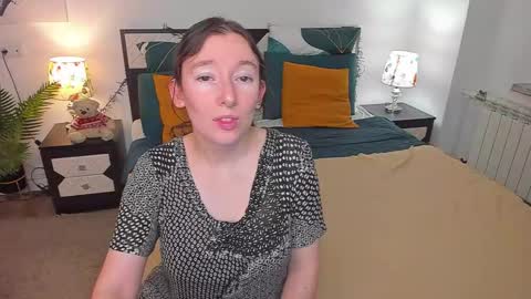 Catrin online show from 11/08/25, 02:56