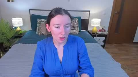 Catrin online show from 06/17/26, 10:10
