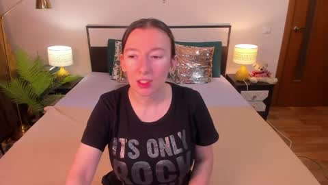 Catrin online show from 07/08/26, 05:34