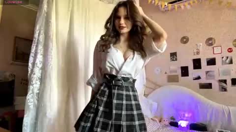 Snapshot of catherynfelton chatting on 06/10/26, 12:15 Roniy online show from 06/10/26, 12:15