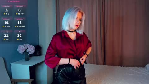 Snapshot of cathiearzabala chatting on 03/31/26, 11:10 Mia online show from 03/31/26, 11:10