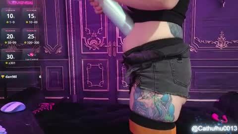 Snapshot of cathulhu0013 chatting on 10/29/25, 05:36 Cathulhu0013 online show from 10/29/25, 05:36