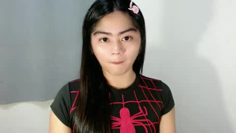 Snapshot of cathy_ho chatting on 11/05/25, 02:17 cathy_ho online show from 11/05/25, 02:17