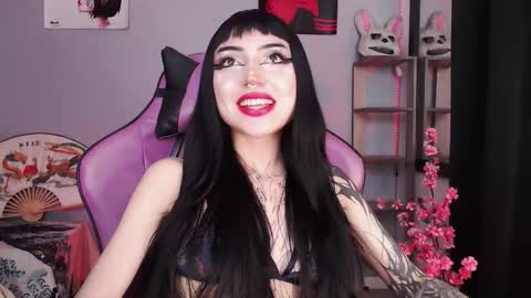 Cati help me reach my goal of 100 thumbs up again 3 online show from 09/17/25, 03:08