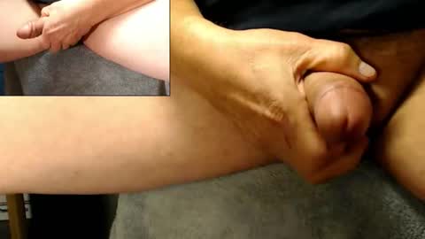 Snapshot of catlover03 chatting on 10/15/25, 02:06 Mike online show from 10/15/25, 02:06