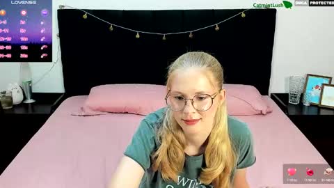 Snapshot of catmintlush chatting on 01/18/26, 11:41 CatmintLush online show from 01/18/26, 11:41
