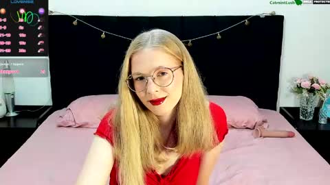 Snapshot of catmintlush chatting on 05/22/26, 11:32 CatmintLush online show from 05/22/26, 11:32