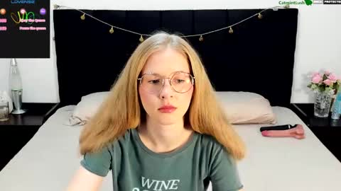 Snapshot of catmintlush chatting on 05/24/26, 11:32 CatmintLush online show from 05/24/26, 11:32