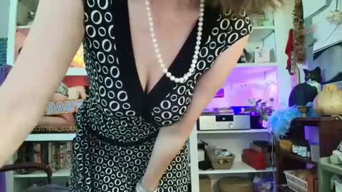some call me djcatnips some call me CC but i love it when you call me miss catnips  online show from 09/08/25, 06:29