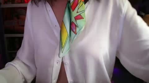 Snapshot of catnips_cabaret chatting on 11/09/25, 02:54 some call me djcatnips some call me CC but i love it when you call me miss catnips online show from 11/09/25, 02:54