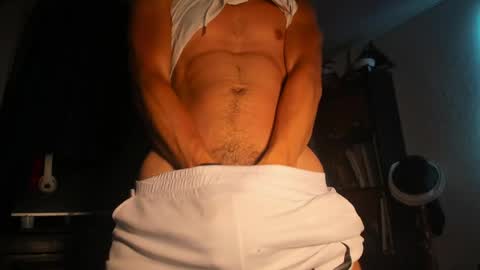 Snapshot of catnuaa chatting on 05/13/26, 01:25 catnuaa online show from 05/13/26, 01:25